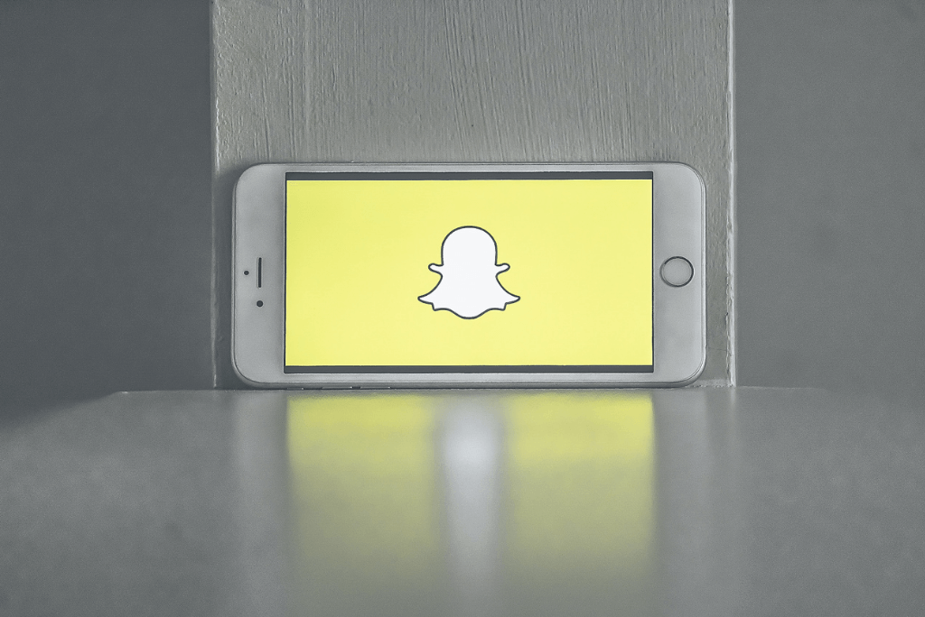 snapchat - multimedia messaging app 